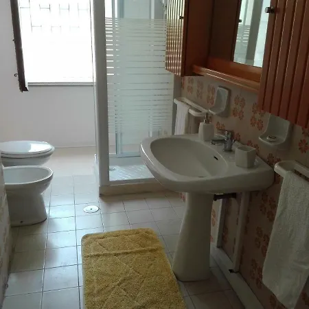 Teocles Guest house *
