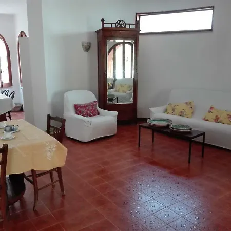 Teocles Guest house